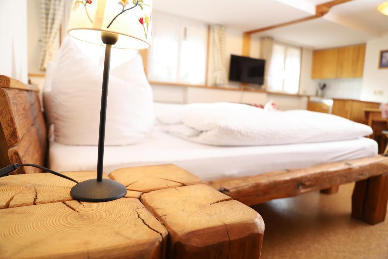 Pension Baarblick Hotell Donaueschingen Exteriör bild